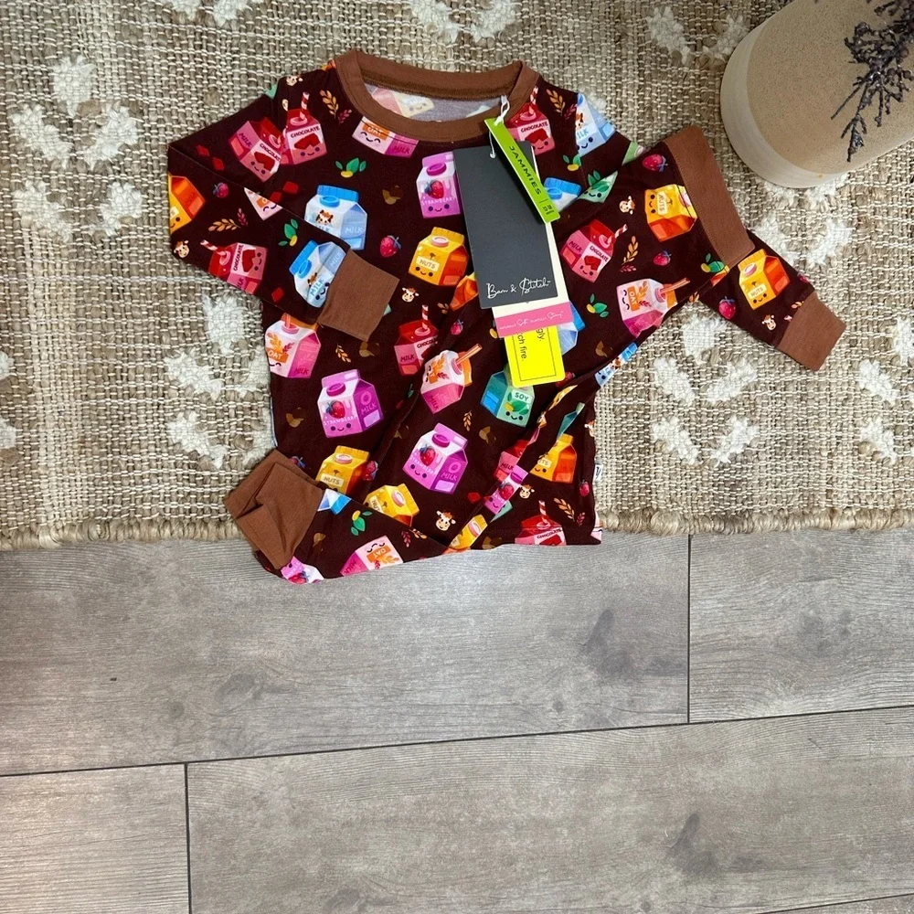 New Boutique Bamboo Milk Theme Long Sleeve Pajamas Set 12-18 Months Boy Girl